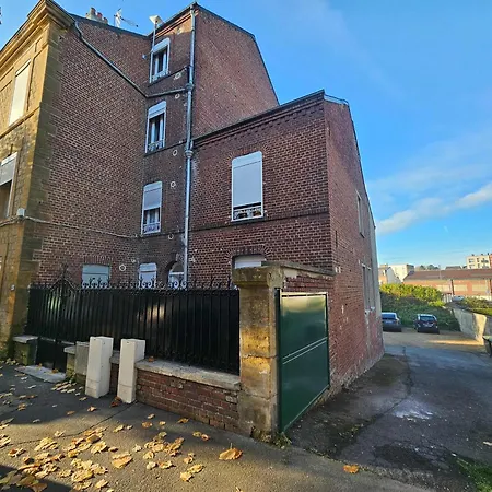 Appartamento Downtown With Garage Parking *