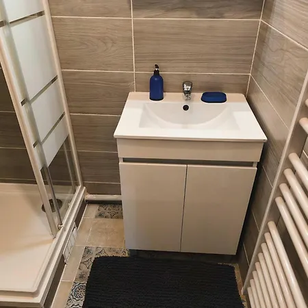 Apartman Downtown With Garage Parking