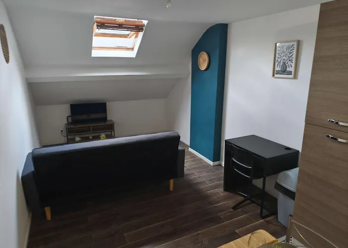 Downtown With Garage Parking Lägenhet